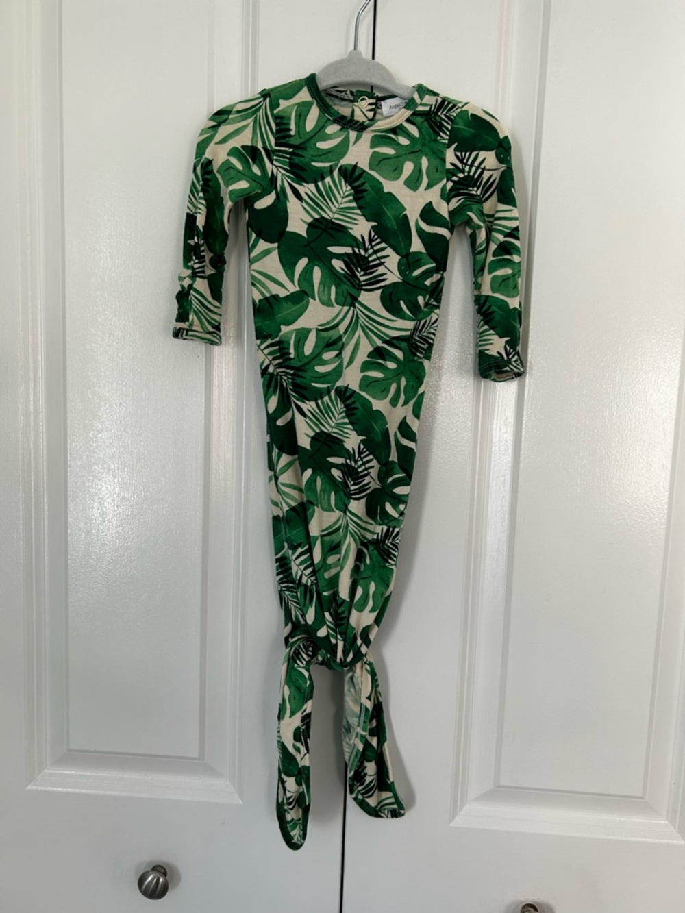Angel Dear baby knotted bamboo sleep gown 0-3 months palm leaf print